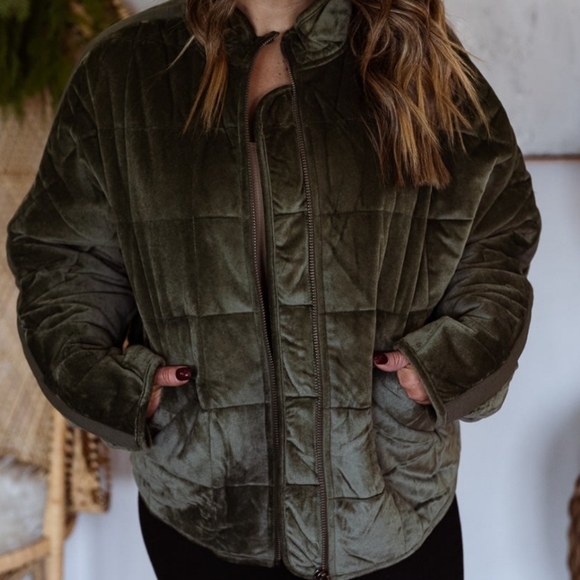 Olive Velvet Jacket. Size:Large - Picture 1 of 3